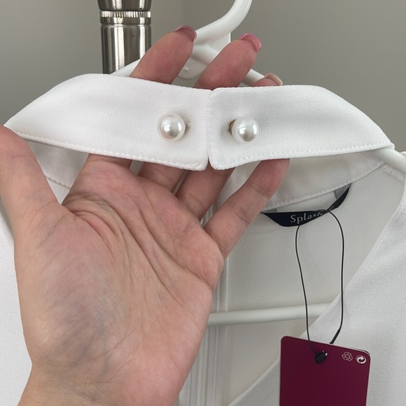 NEW White Blouse V neck pearl brooch pin Medium night out 3/4 sleeves - Picture 3 of 9